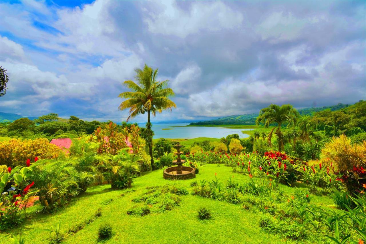 Hotel La Mansion Inn Arenal Нуево Аренал Екстериор снимка
