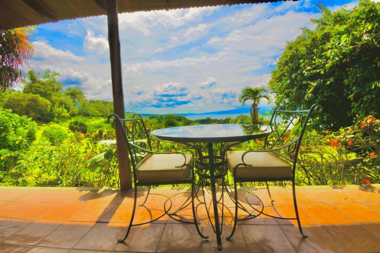 Hotel La Mansion Inn Arenal Нуево Аренал Екстериор снимка